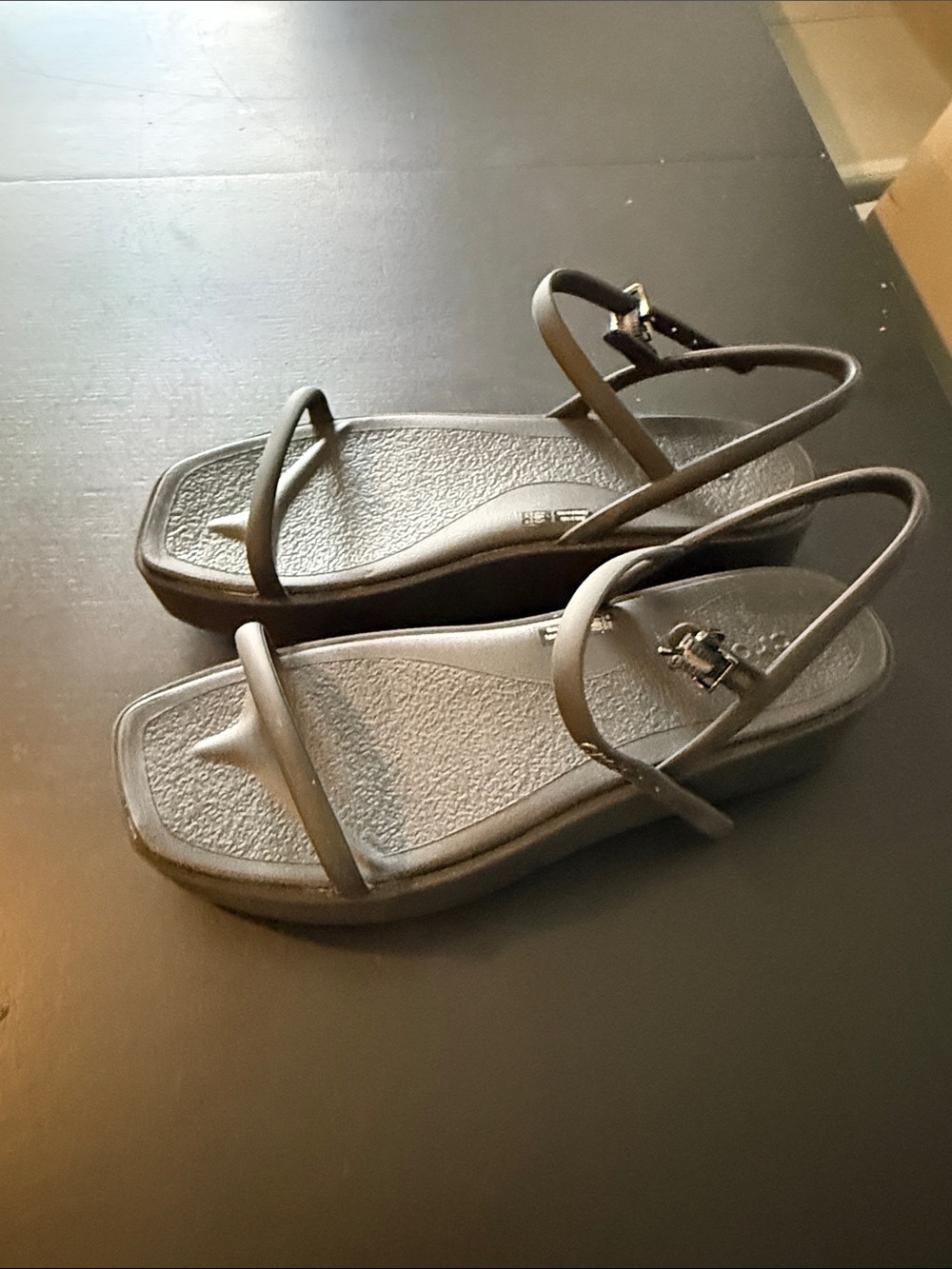 Crocs Miami - Picture 2 of 5